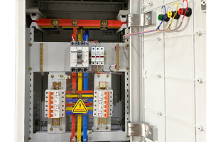 Cách Bảo Trì Và Vệ Sinh Tủ Điện Composite Đúng Cách