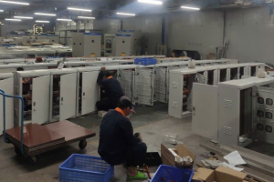 Vì sao tủ điện composite đang được ưa chuộng trong ngành công nghiệp?